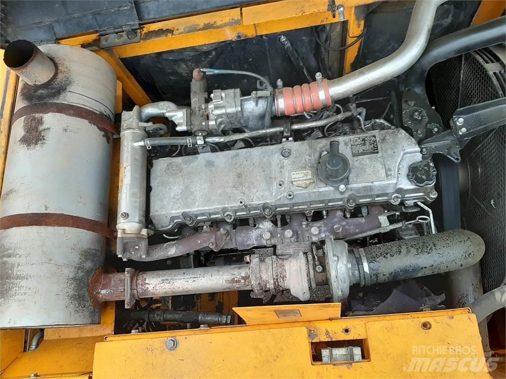 JCB JS330NL Raupenbagger