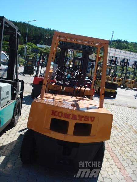 Komatsu FG25L-7 Andere Gabelstapler