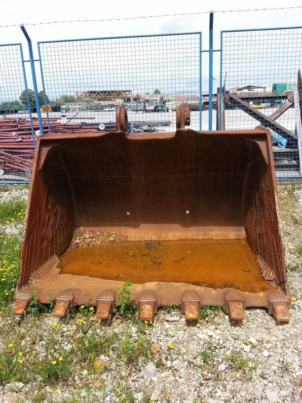  KORPA / BUCKET 1350mm Sonstige Baumaschinen