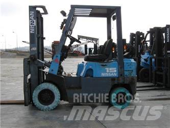 Nissan NJ01A15 Gasstapler