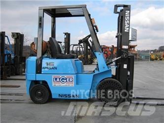 Nissan NJ01A15 Gasstapler