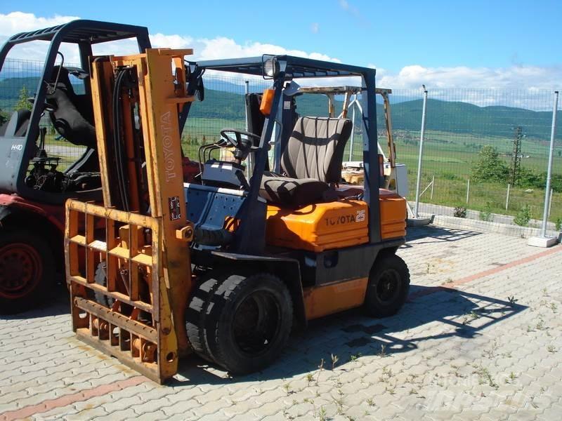 Toyota 80-5FDL25 Dieselstapler
