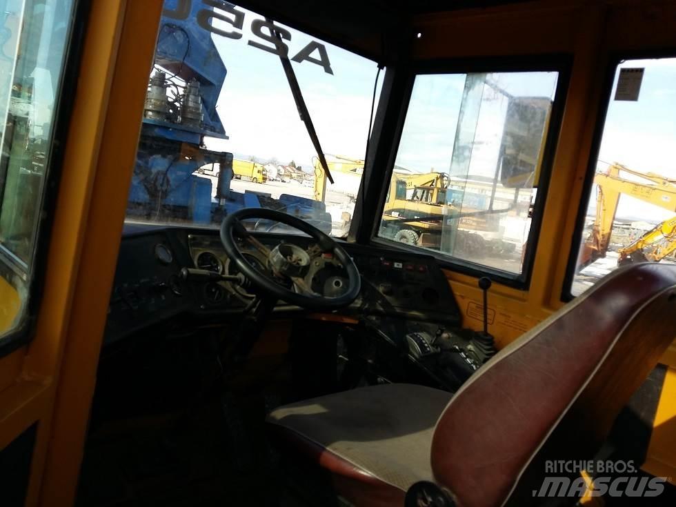 Volvo A25 Dumper - Knickgelenk