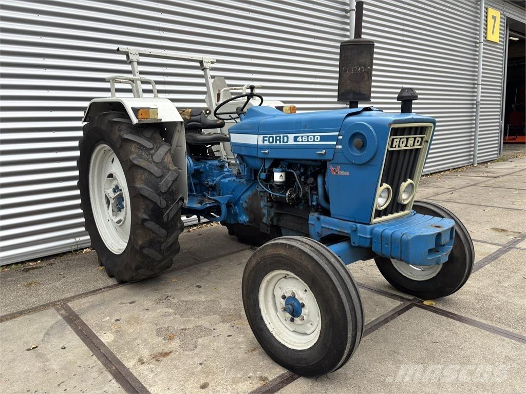 Ford 4600 Traktoren