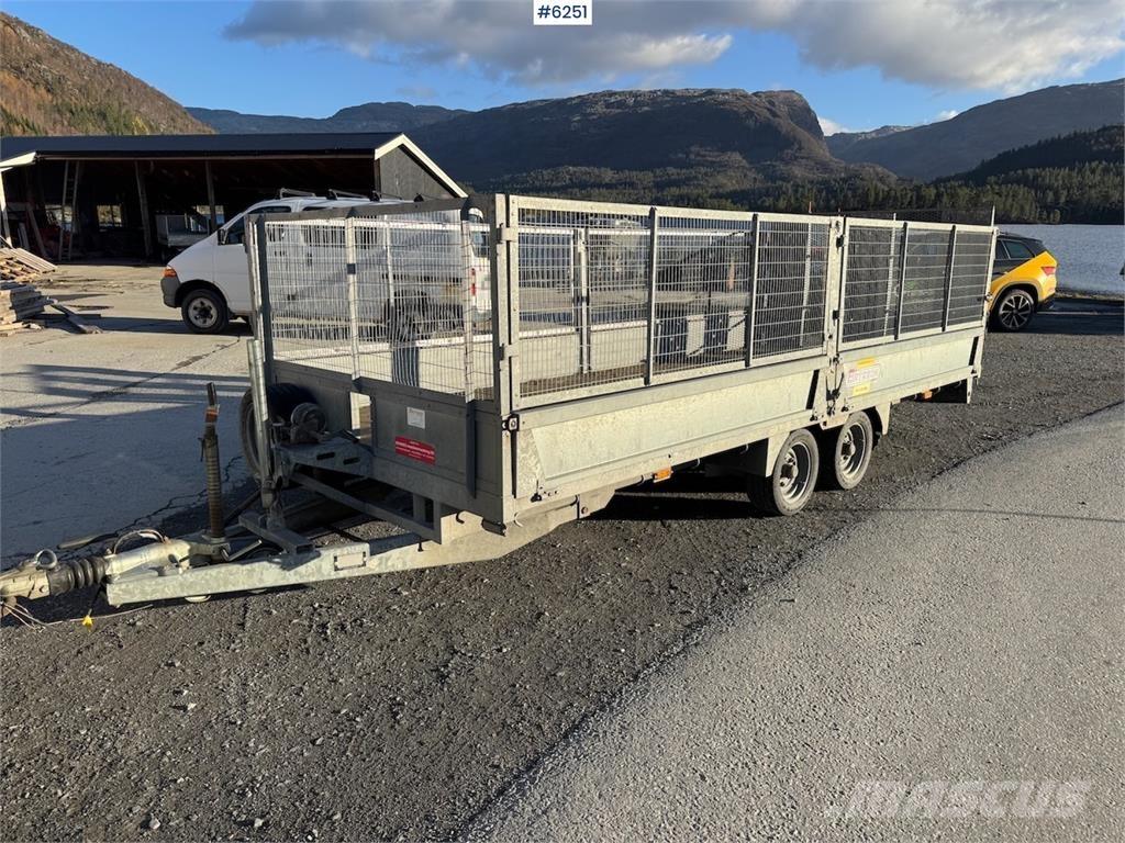 Bateson PL Leichtauflieger