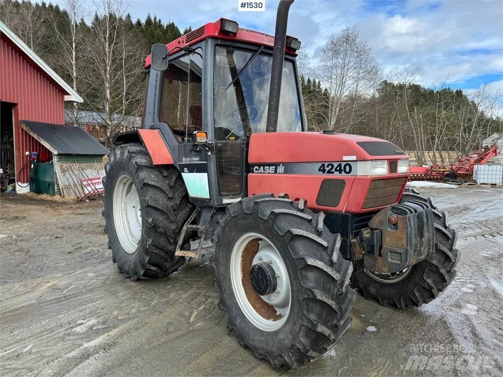 CASE IH 4240 XL Traktoren