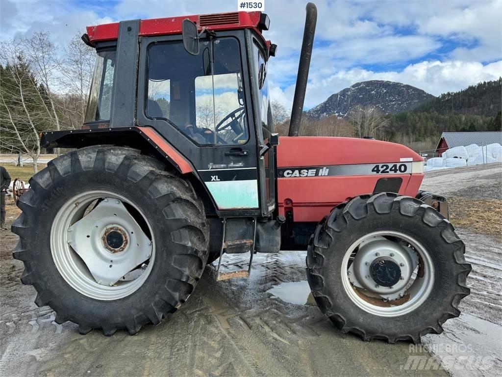 CASE IH 4240 XL Traktoren