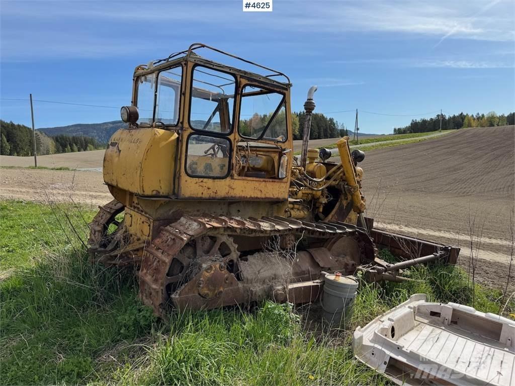 CAT D4C Bulldozer