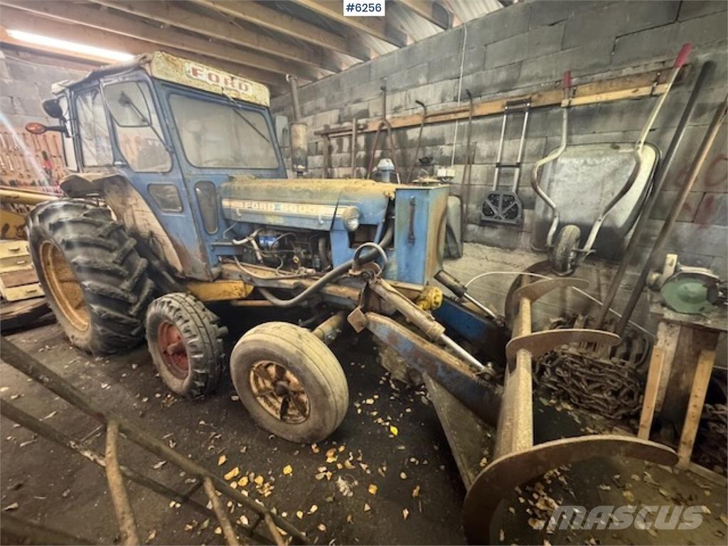Ford 5000 Traktoren