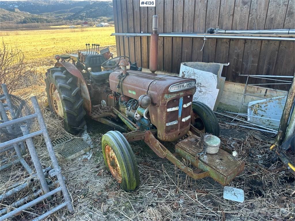 Ford Super Dexta Traktoren