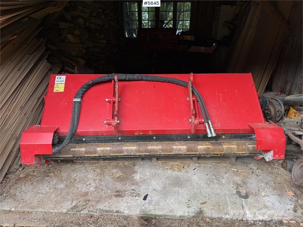 Igland DS 800 Schneeschilde und -pflüge