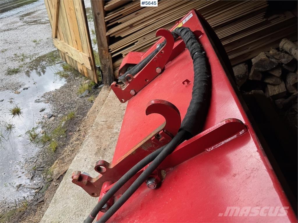 Igland DS 800 Schneeschilde und -pflüge