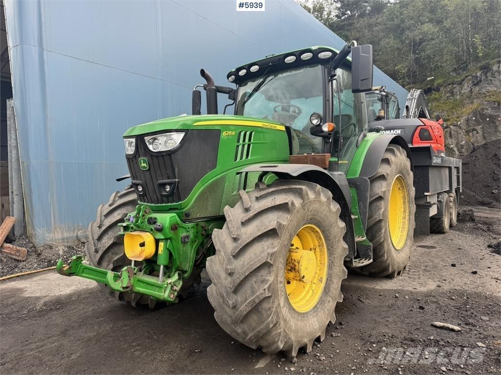 John Deere 6215R Traktoren