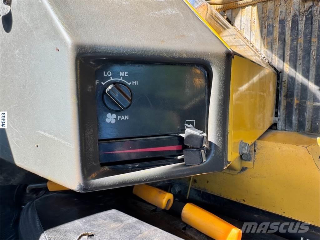 Komatsu WA420-1 Radlader