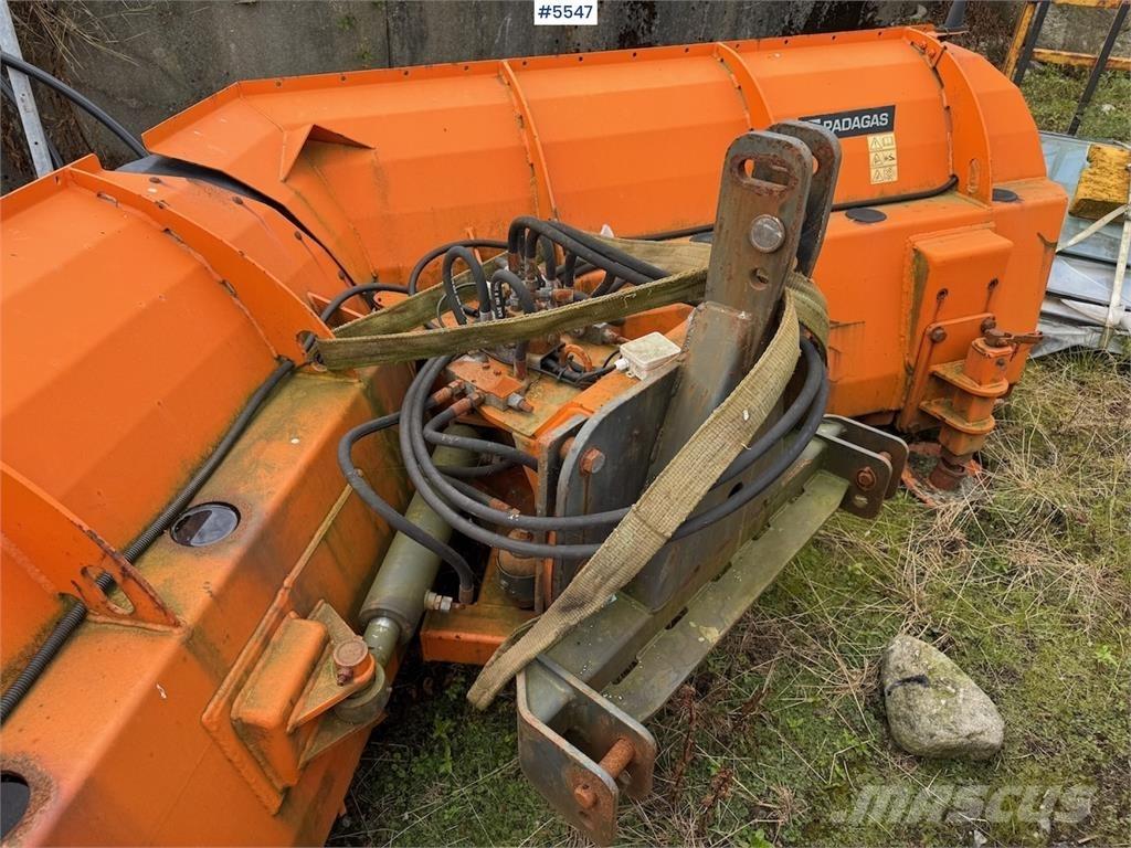 Padagas SSVL 37 Schneeschilde und -pflüge