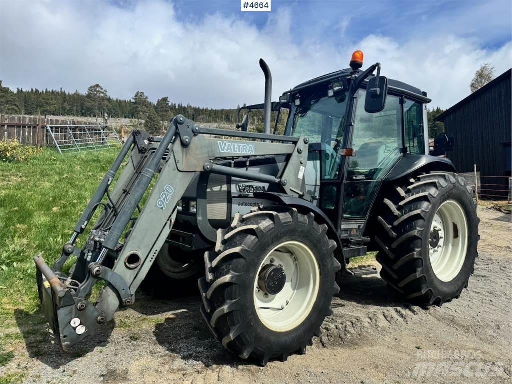 Valtra A85-4 Traktoren