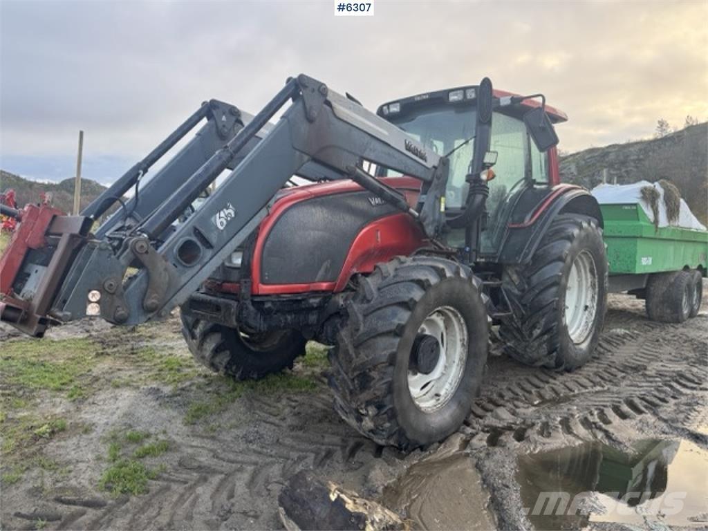 Valtra T190 Traktoren