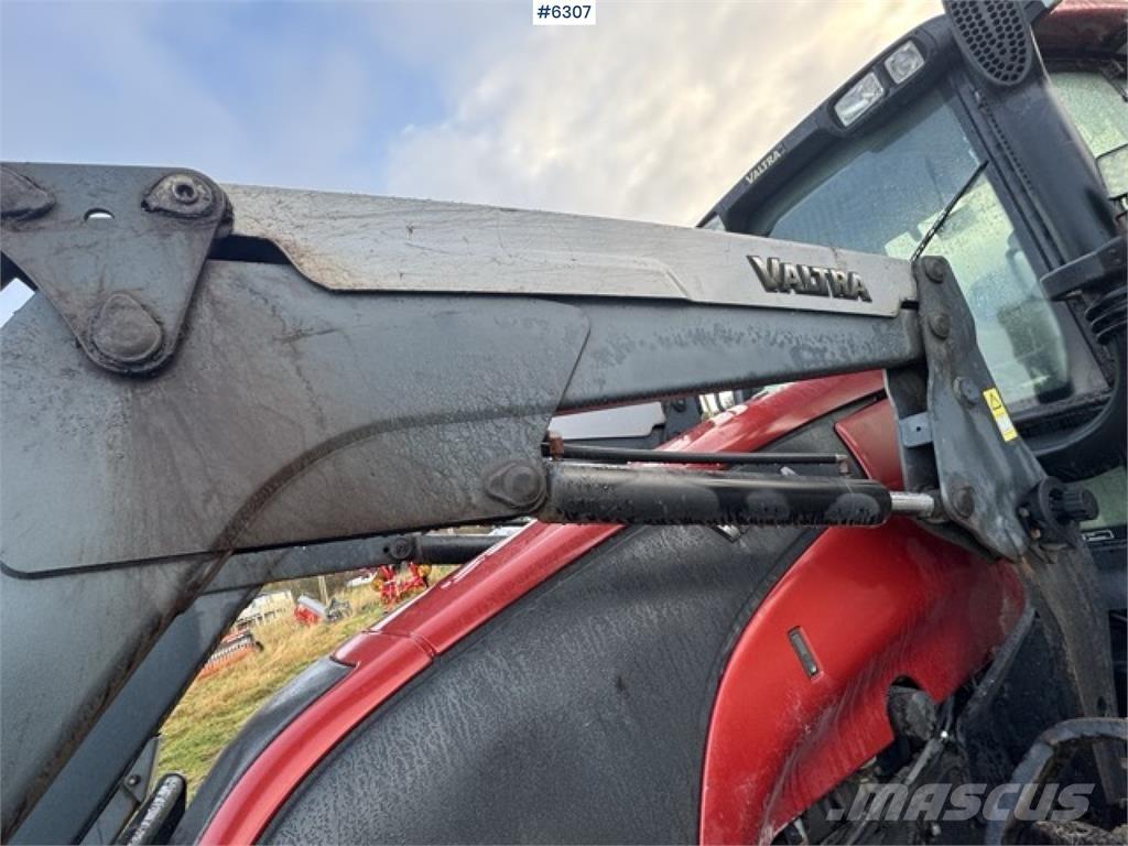 Valtra T190 Traktoren