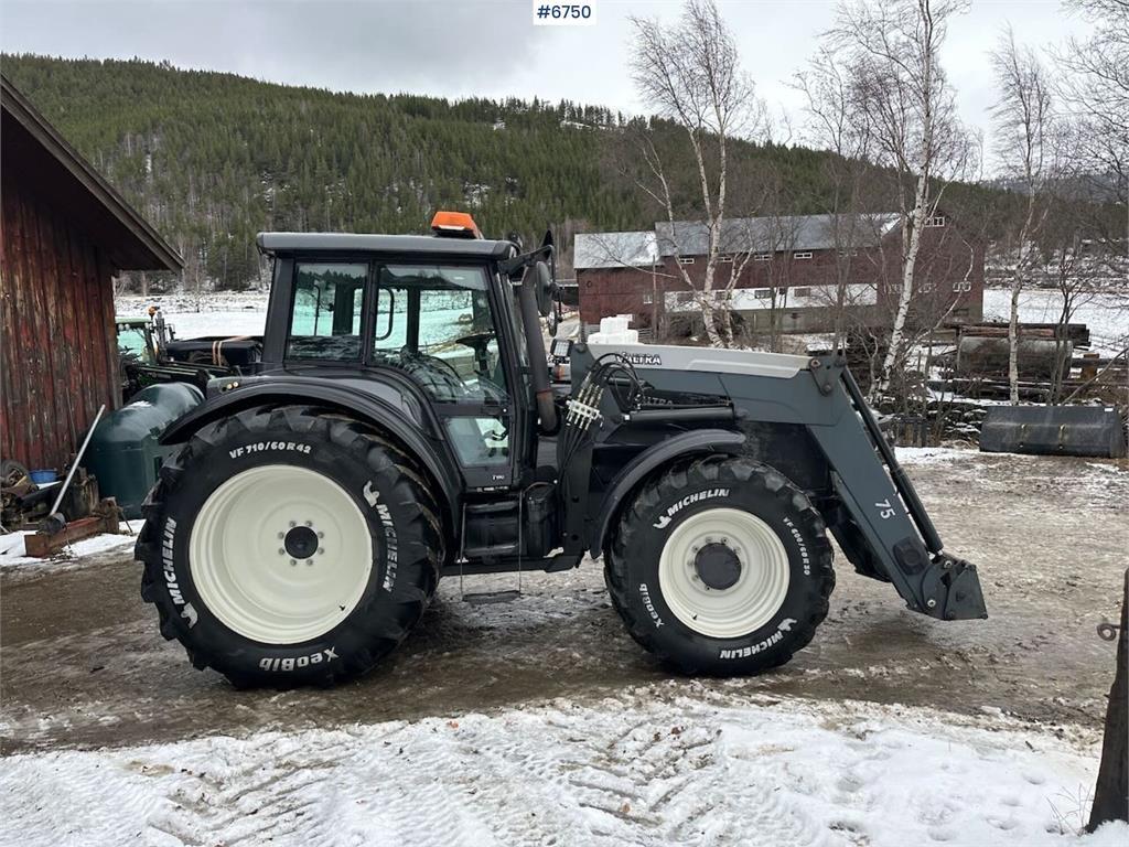 Valtra T190 Traktoren