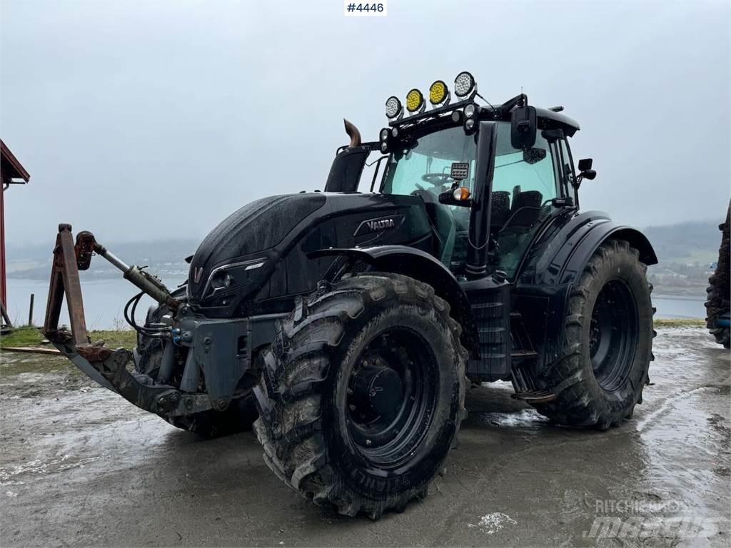Valtra T234 Traktoren