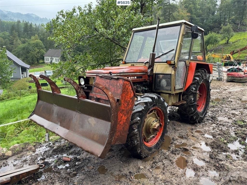 Zetor 5945 Traktoren
