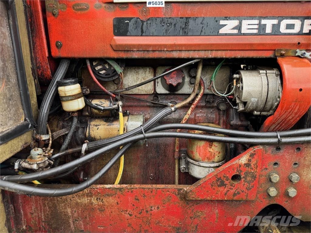 Zetor 5945 Traktoren