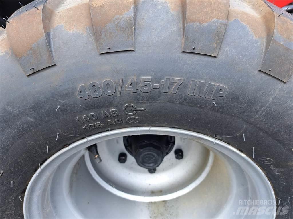 Case IH RB 344 Rundballenpressen