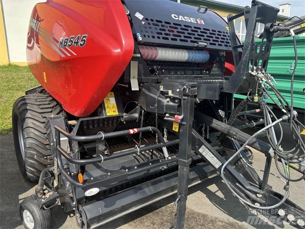 Case IH RB 545 Rundballenpressen