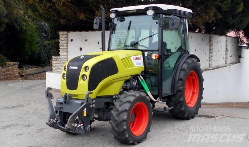 CLAAS Nexos 230 VL Traktoren