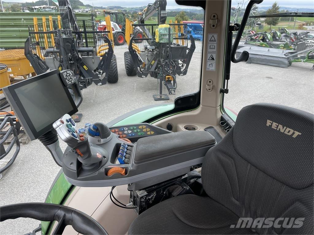 Fendt 724 Vario Traktoren