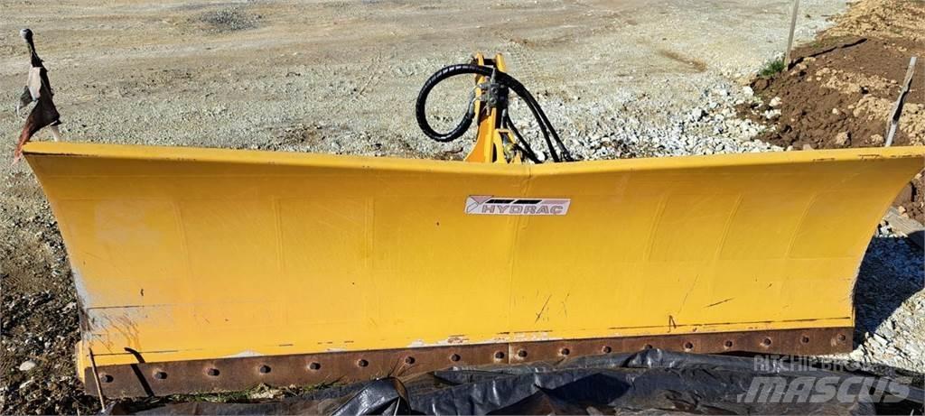 Hydrac UNI 290 Schneeschilde und -pflüge