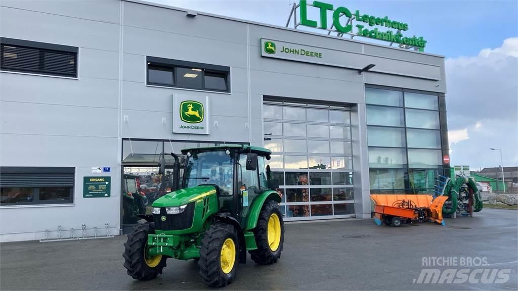 John Deere 5058E Traktoren