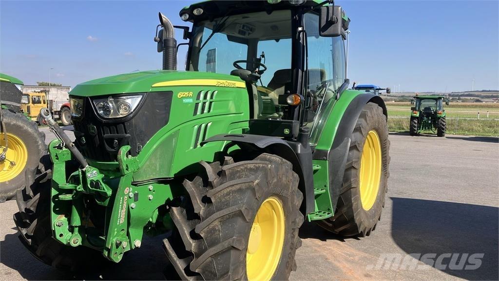 John Deere 6125R Traktoren