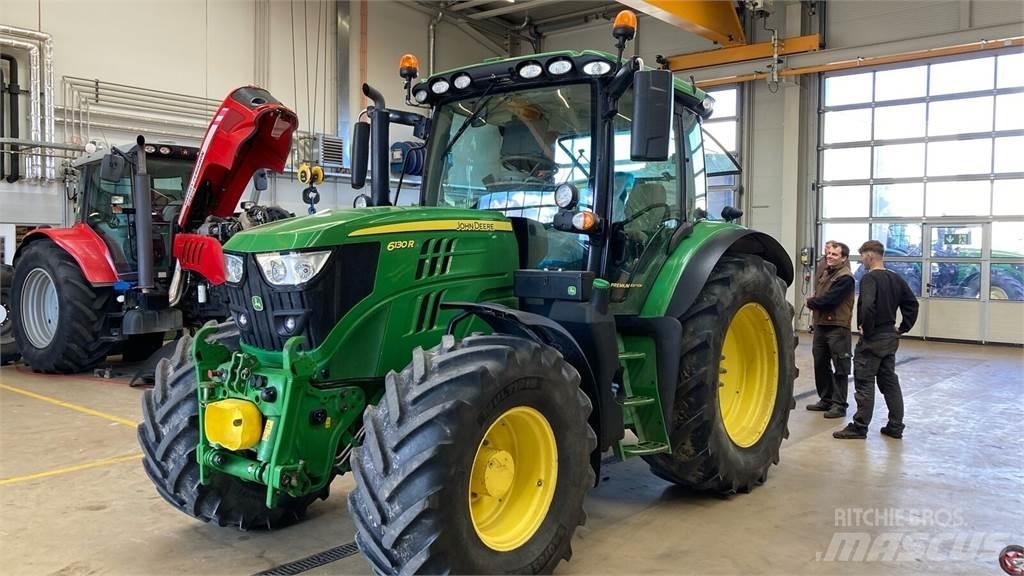 John Deere 6130R Traktoren