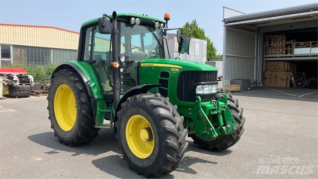 John Deere 6230 P Traktoren