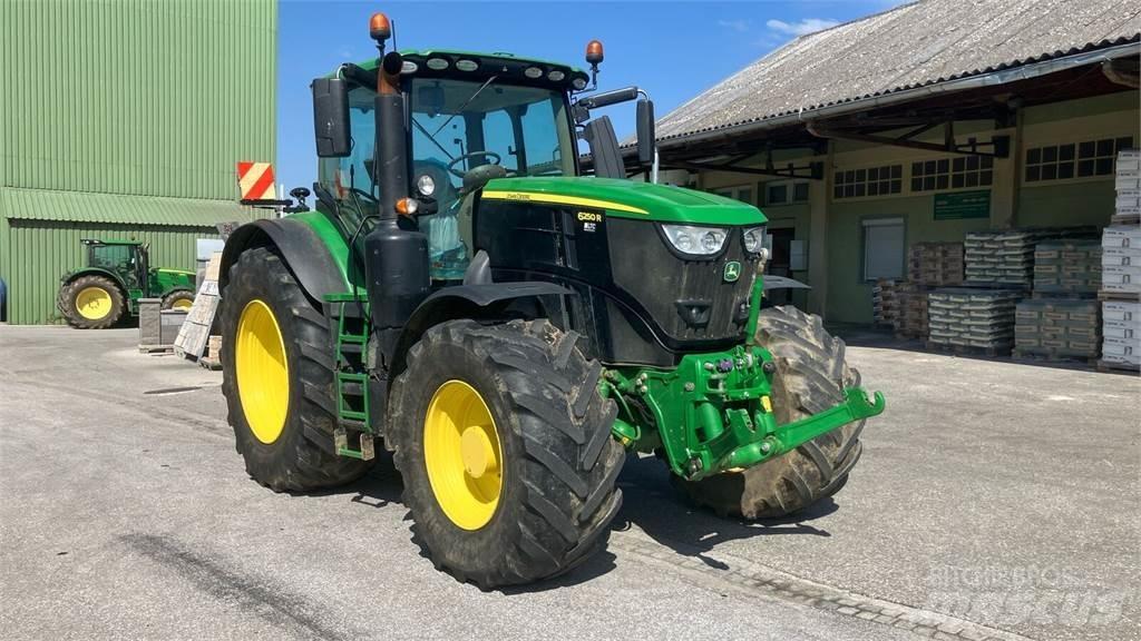 John Deere 6250R Traktoren