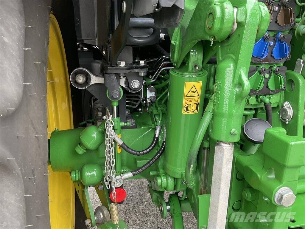 John Deere 6R 110 Traktoren