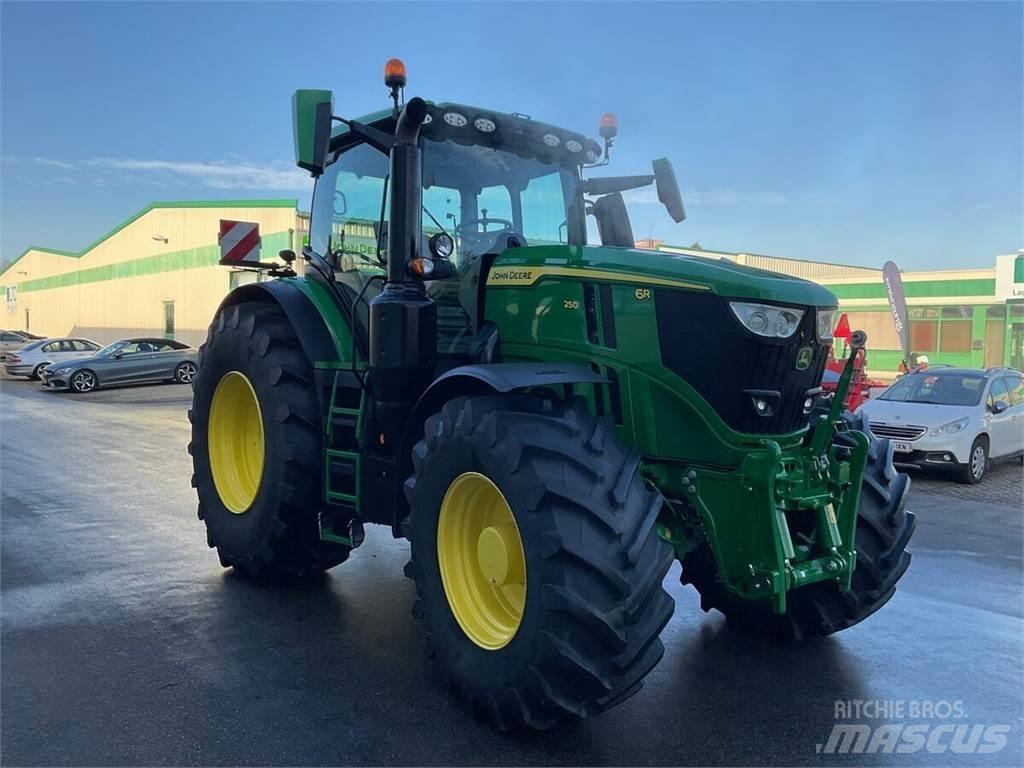 John Deere 6R 250 Traktoren