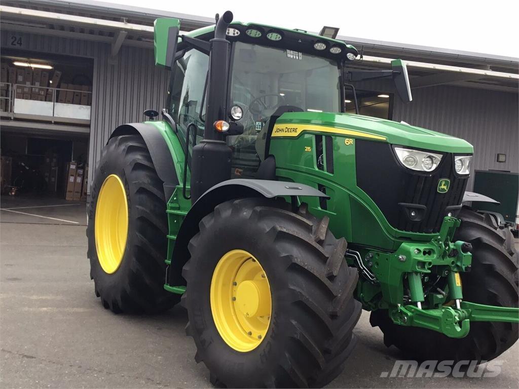 John Deere 6R215 Traktoren