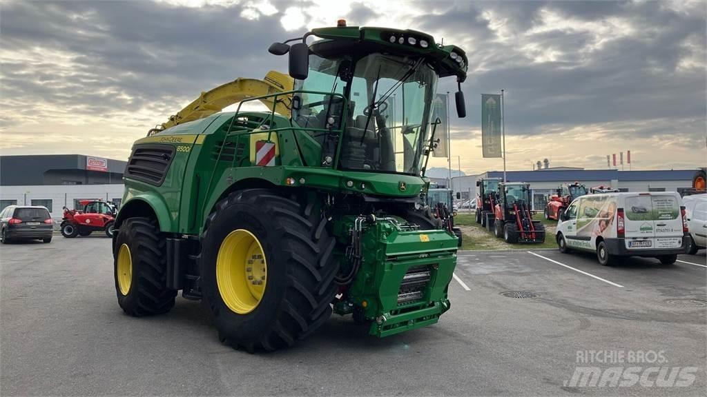 John Deere 8500i Feldhäcksler