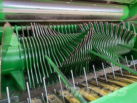 John Deere 960 Rundballenpressen