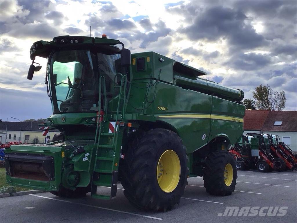 John Deere S 780 Mähdrescher