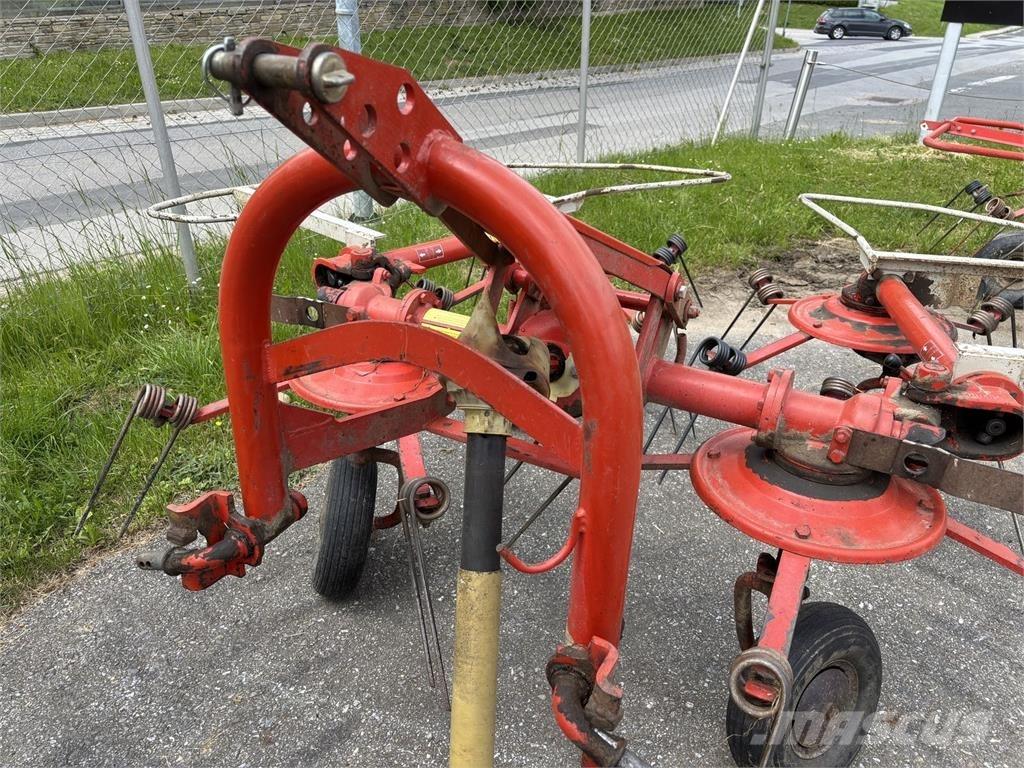 Kuhn GF 440 P Kreiselheuer/-wender