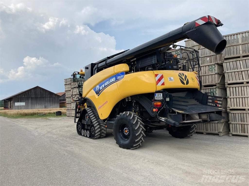 New Holland CR9080 Mähdrescher