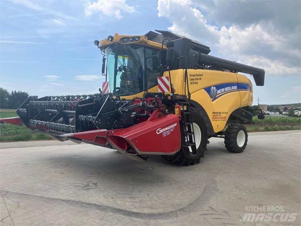New Holland CX5080 Mähdrescher
