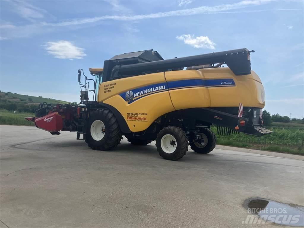 New Holland CX5080 Mähdrescher