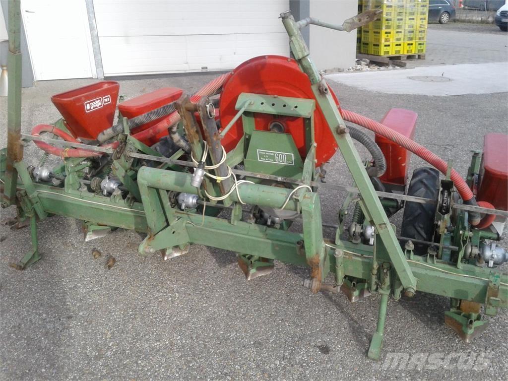 Nodet 6 Reihig Pflanzmaschinen