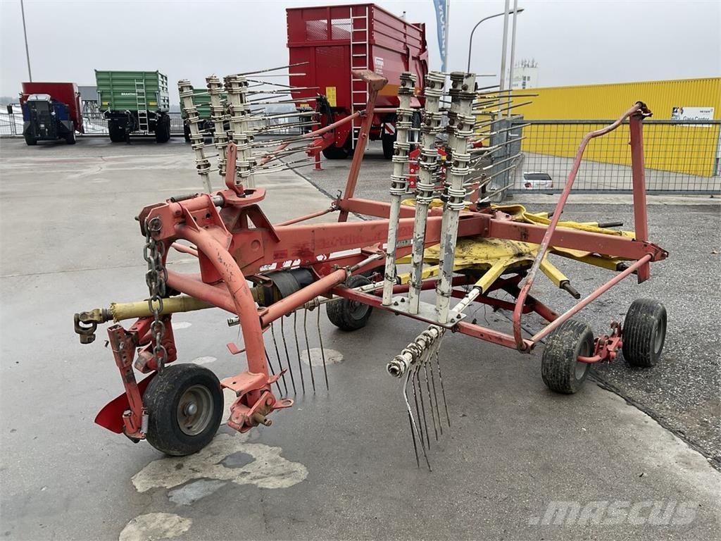 Pöttinger TOP 461 N Schwader