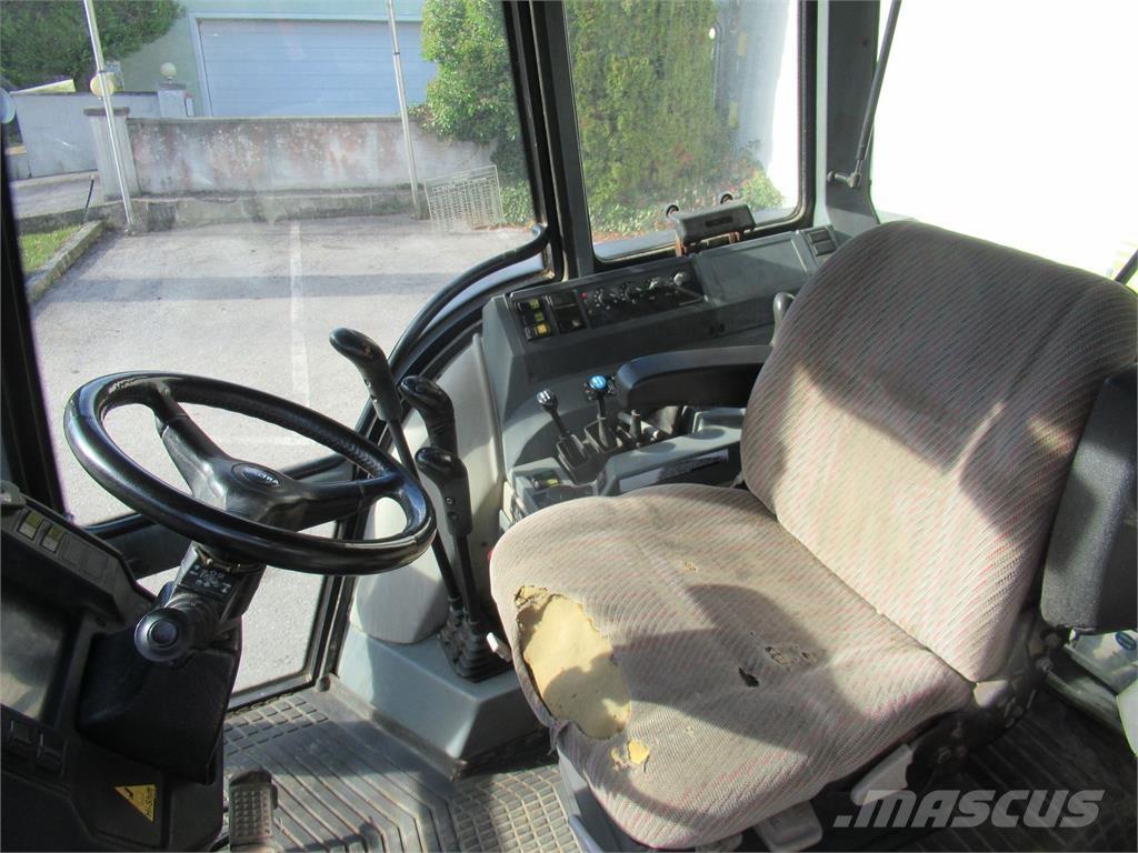 Valtra 6400 Traktoren