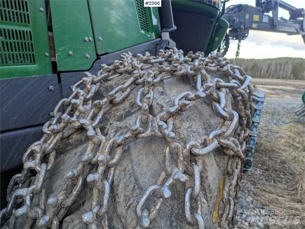 John Deere 1170G Harvester